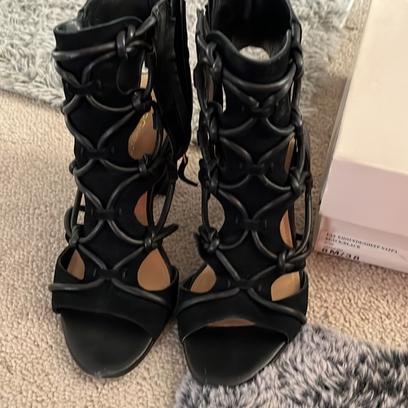 BCBG black heels - Picture 2 of 10